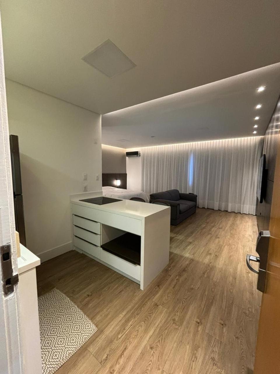 Apart Hotel Moderno Em Joinville Exteriör bild